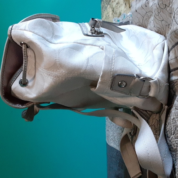 🤍Mini Coach Backpack🤍 - Picture 6 of 16